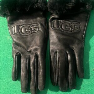 UGG Black Leather Shearling-Trim Gloves